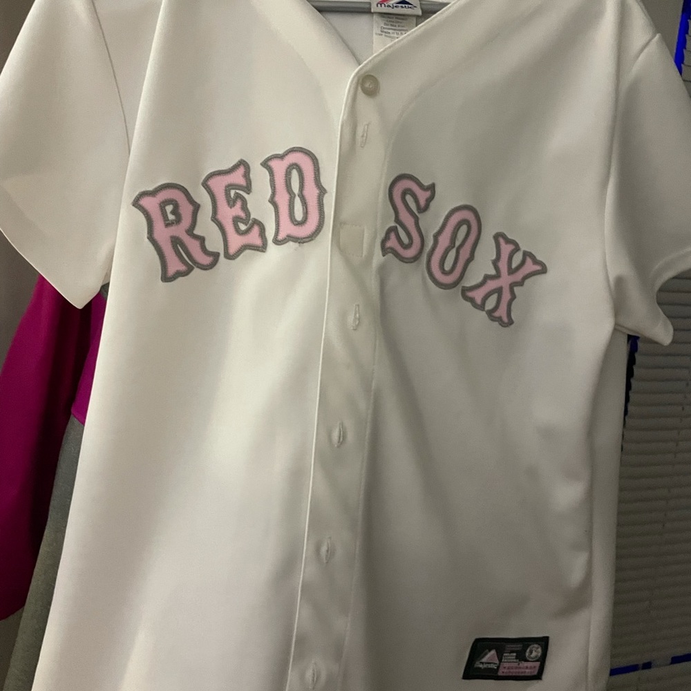 Pink Boston Red Sox button up jersey. XL